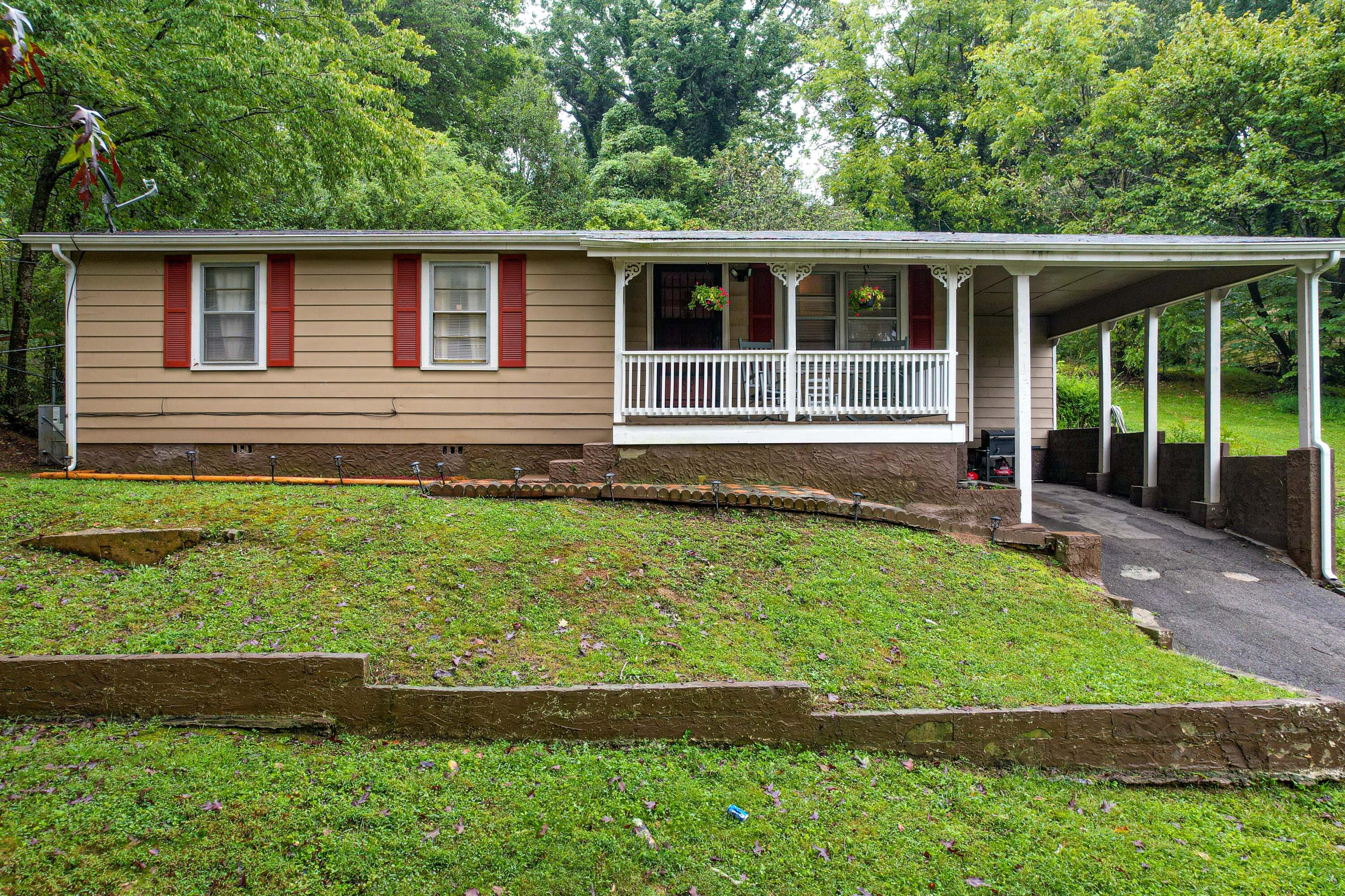 1273 Mission Ridge Road Rossville, GA 30741 - Photo 1 of 24 1273 Mission Ridge Rd-1