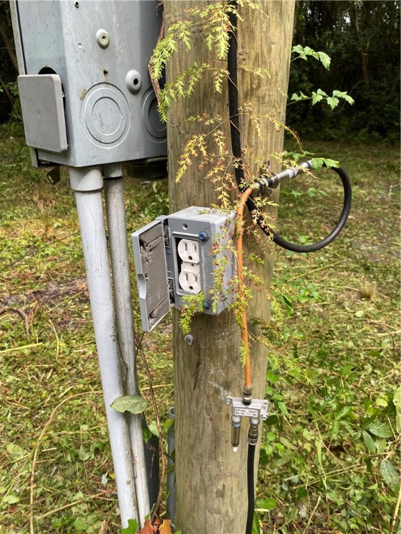 45059 Taylor Road Callahan, FL 32011 - Photo 23 of 27 view of door lock