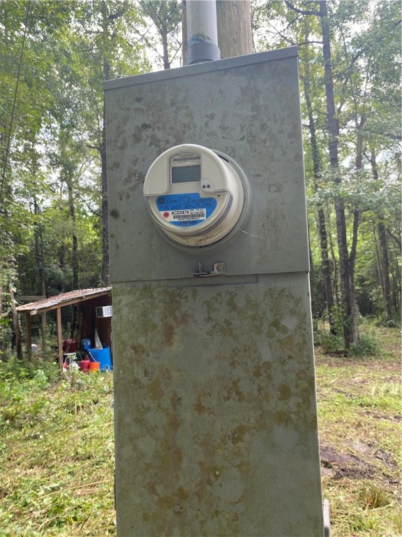 45059 Taylor Road Callahan, FL 32011 - Photo 24 of 27 a bathroom with a sink and a shower