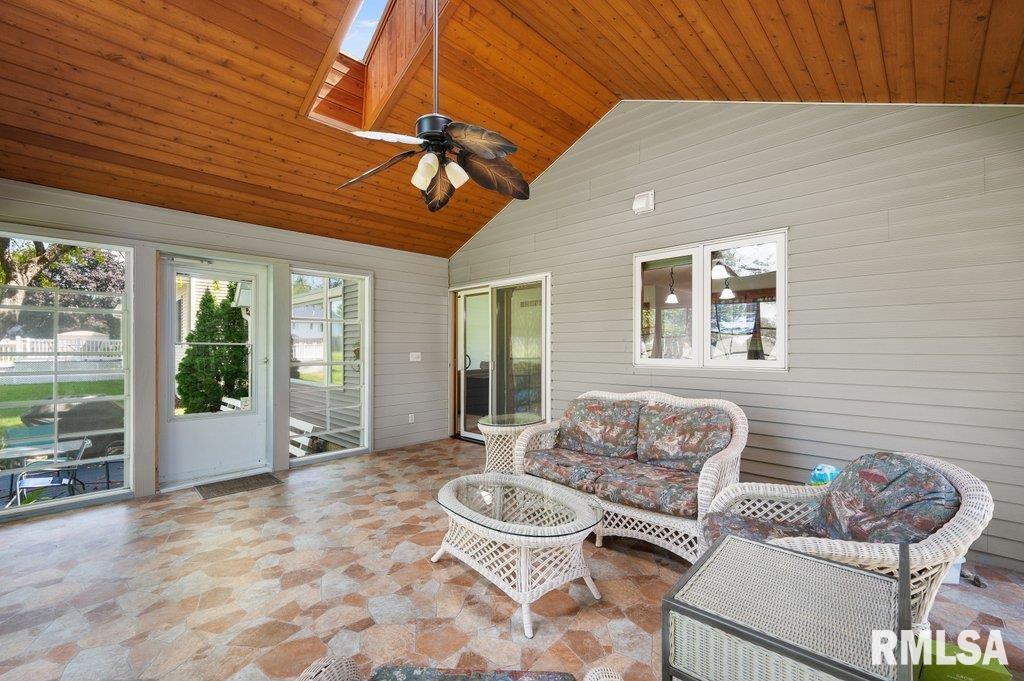 2764 Crow Creek Road Bettendorf, IA 52722 - Photo 14 of 48 Gallery Image 14