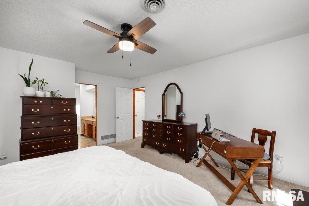 2764 Crow Creek Road Bettendorf, IA 52722 - Photo 28 of 48 Gallery Image 28