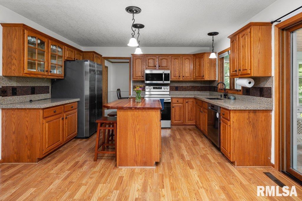 2764 Crow Creek Road Bettendorf, IA 52722 - Photo 4 of 48 Gallery Image 4