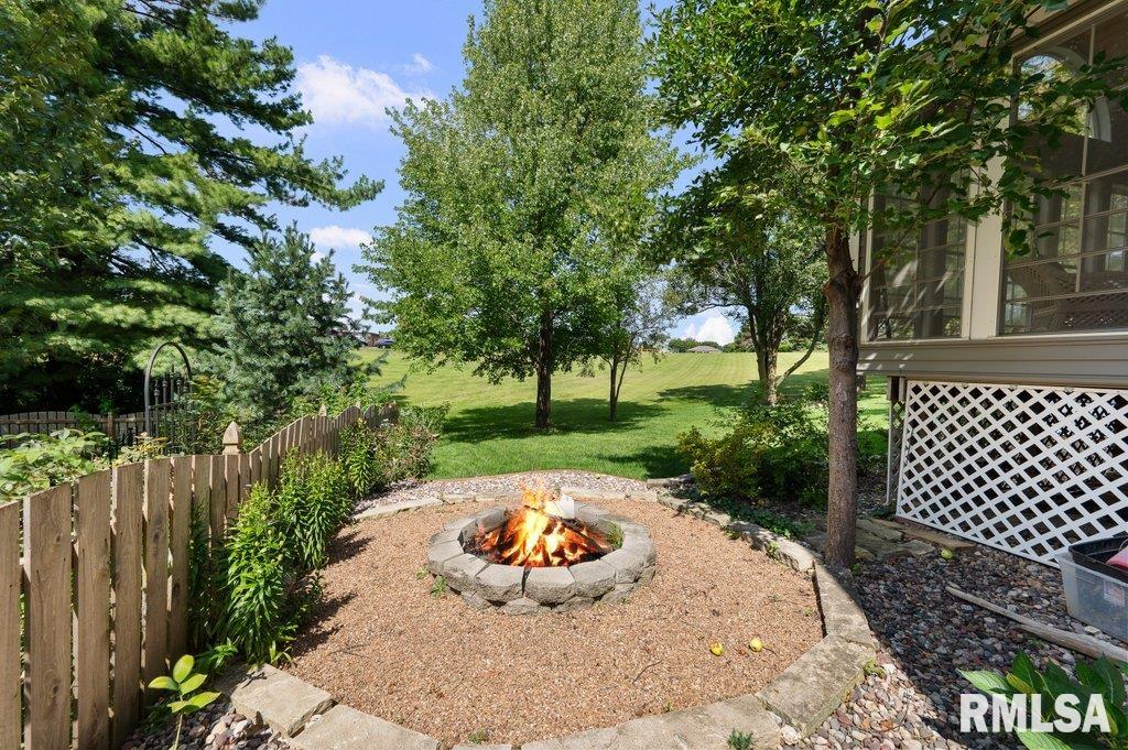 2764 Crow Creek Road Bettendorf, IA 52722 - Photo 44 of 48 Gallery Image 44