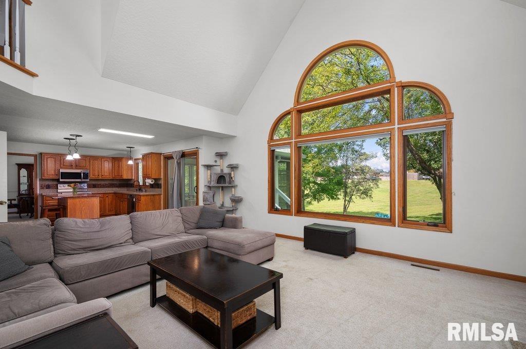 2764 Crow Creek Road Bettendorf, IA 52722 - Photo 5 of 48 Gallery Image 5