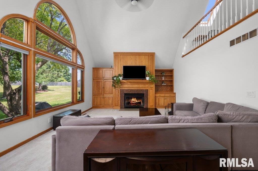 2764 Crow Creek Road Bettendorf, IA 52722 - Photo 6 of 48 Gallery Image 6