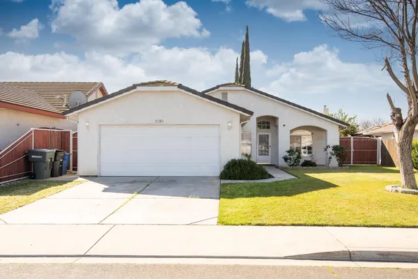 $439,900 | 2300 Park E Drive, Modesto, CA 95351