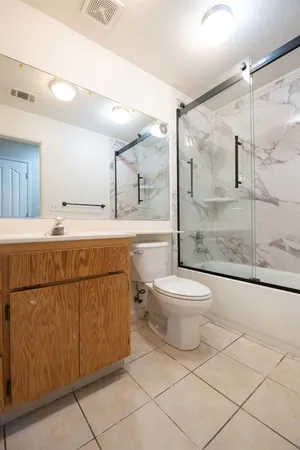 $439,900 | 2300 Park E Drive, Modesto, CA 95351