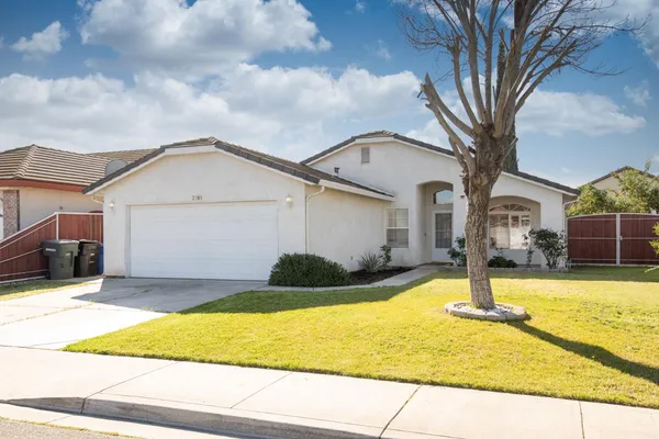 $439,900 | 2300 Park E Drive, Modesto, CA 95351