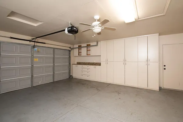 $439,900 | 2300 Park E Drive, Modesto, CA 95351
