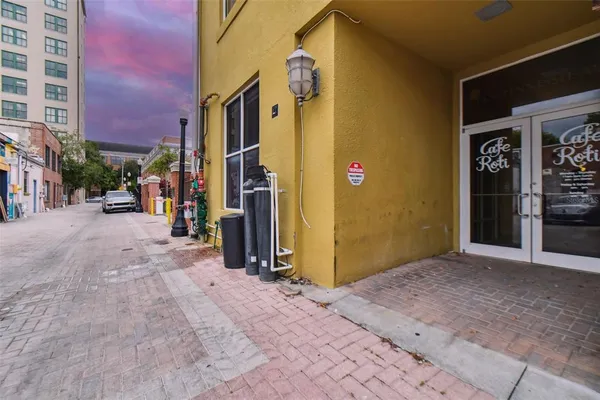 $22 | 116 South Tennessee Avenue, Lakeland, FL 33801