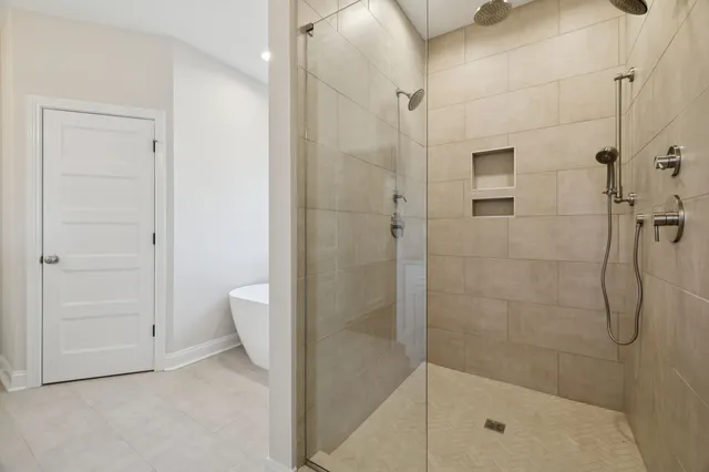 $709,900 | 2895 Cooper Creek Road, Woodlawn, TN 37191