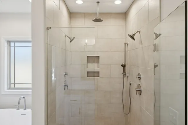 $709,900 | 2895 Cooper Creek Road, Woodlawn, TN 37191