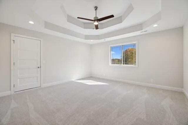 $709,900 | 2895 Cooper Creek Road, Woodlawn, TN 37191