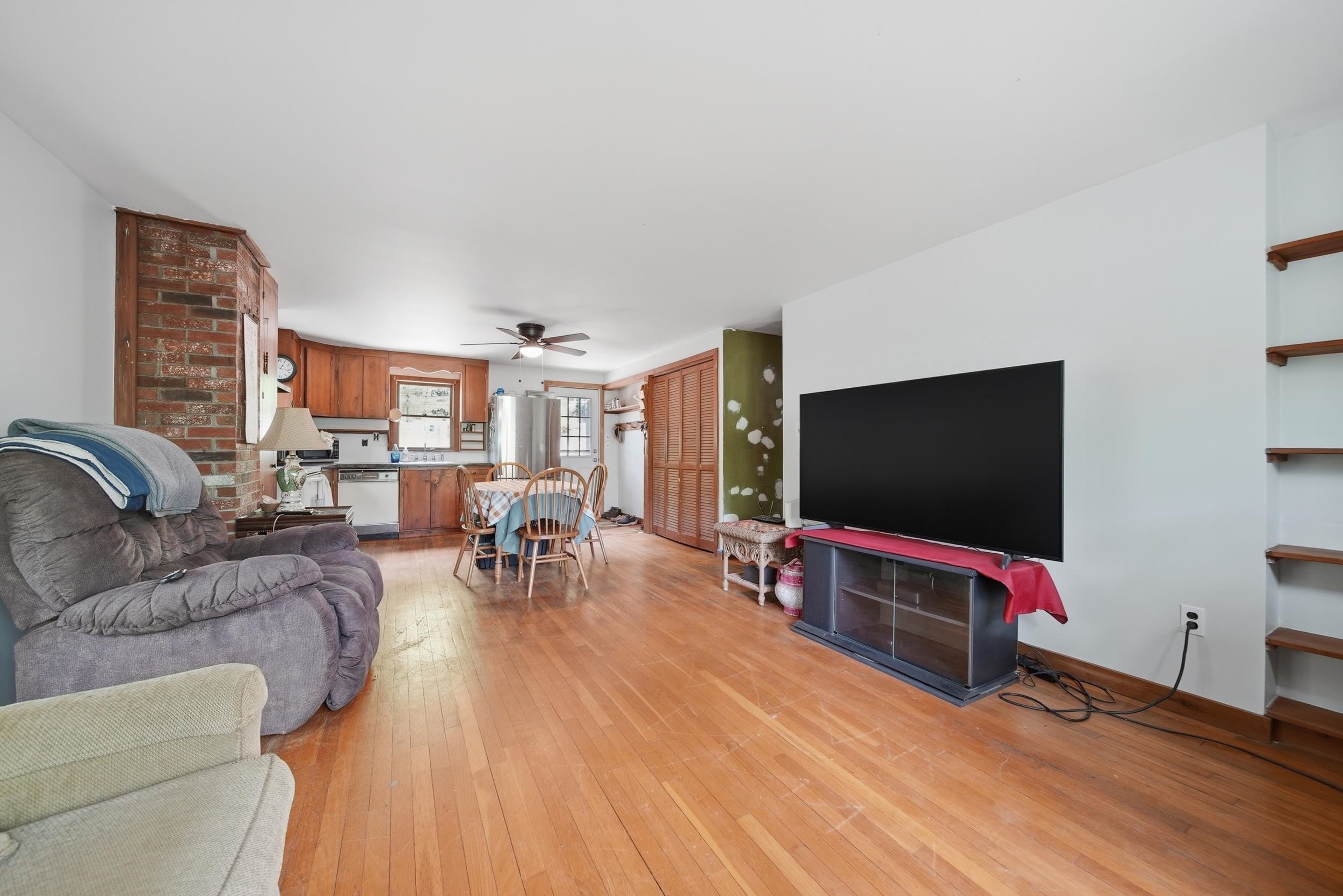 166 Cram Road Weare, NH 03281 - Photo 14 of 32