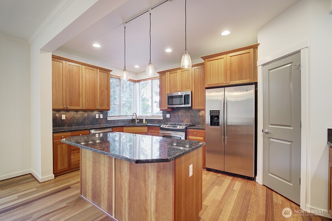 597 Alpine Ridge Place Northwest Issaquah, WA 98027 - Photo 14 of 39