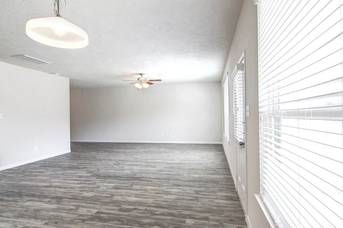 2811 Silver Charm Houston, TX 77014 - Photo 12 of 18