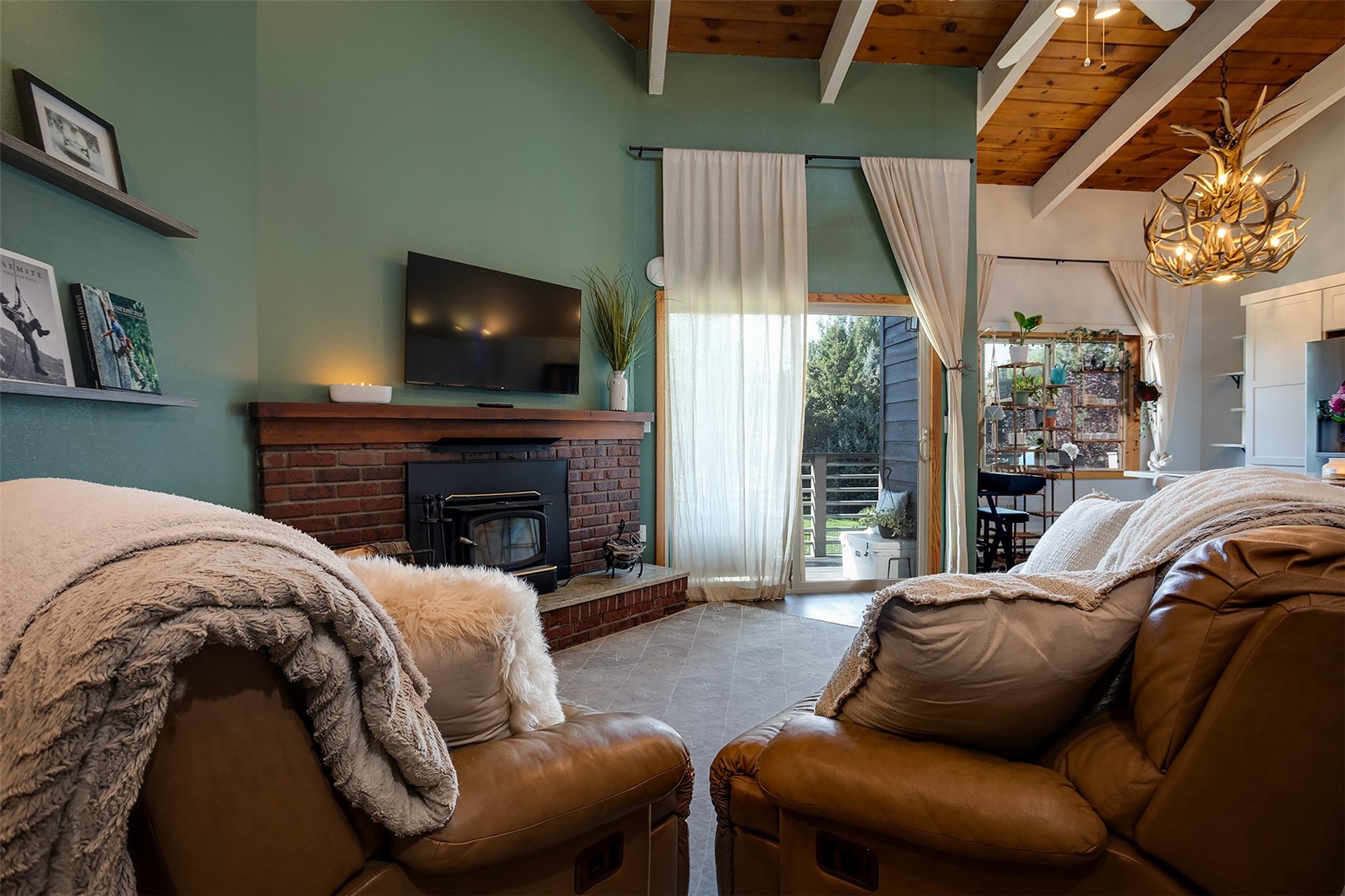 1355 Walton Creek Road, Unit 21 Steamboat Springs, CO 80487 - Photo 20 of 35