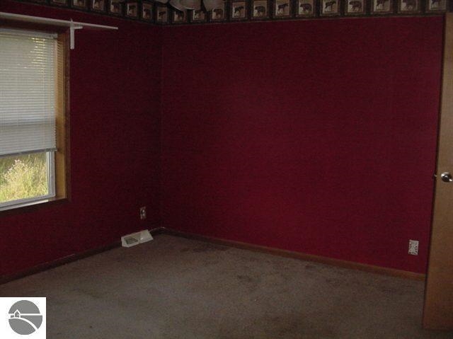 538 County Line Road East Kingsley, MI 49649 - Photo 8 of 14 1784082-7.JPG