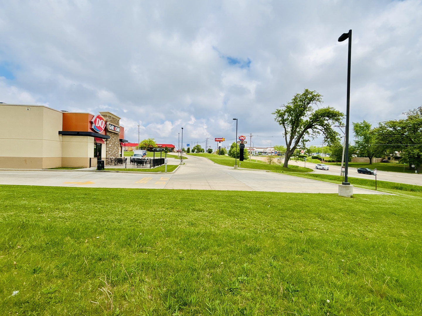 2707 Columbus Street Ottawa, IL 61350 - Photo 4 of 6