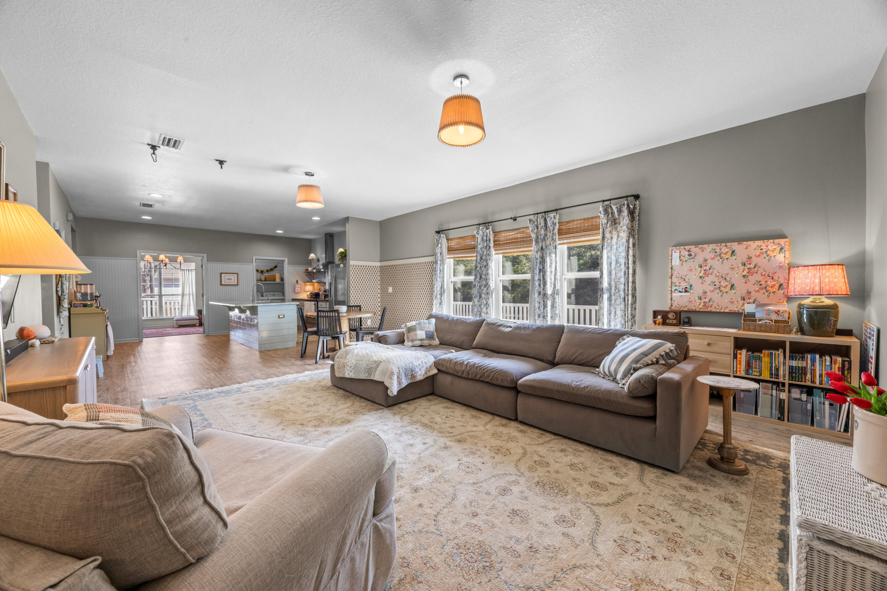 110 Cornelia Street Freeport, FL 32439 - Photo 23 of 60 a living room with furniture and a window