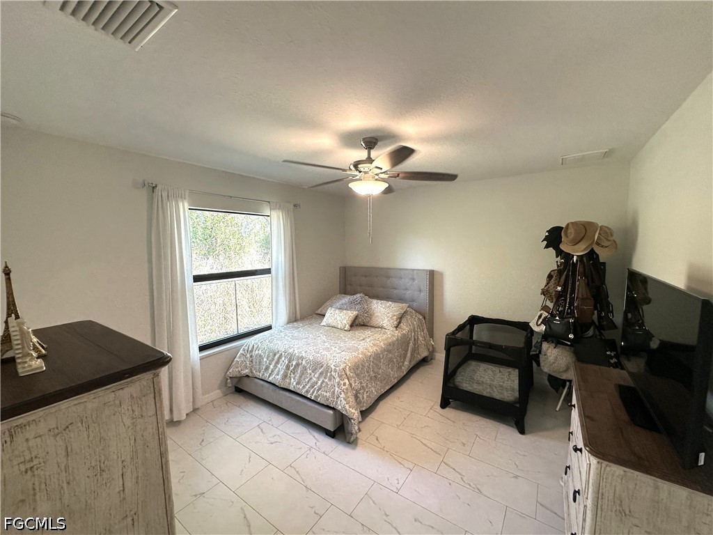 3710 38th Street Southwest Lehigh Acres, FL 33976 - Photo 15 of 36
