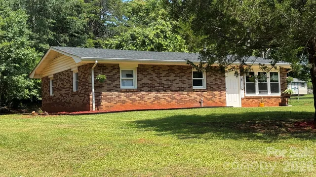 $194,995 | 143 Mountain View Street, Forest City, NC 28043