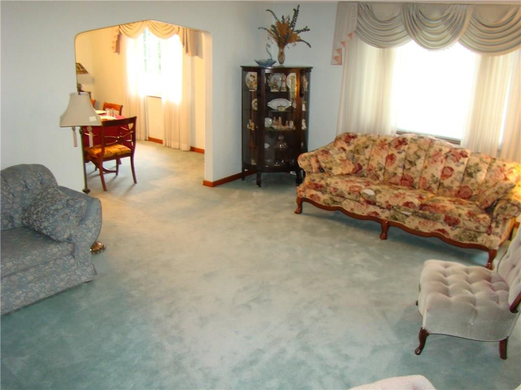 325 Duff Road Penn Hills, PA 15235 - Photo 9 of 25 Gallery Image 9