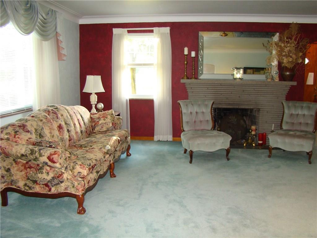 325 Duff Road Penn Hills, PA 15235 - Photo 10 of 25 Gallery Image 10