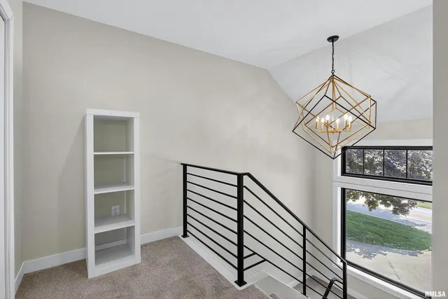 $1,125,000 | 25865 Valley Drive, Bettendorf, IA 52722