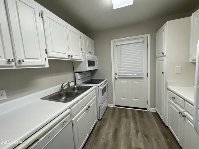 $1,500 | 2100 West Beach Drive, Unit M102, Panama City, FL 32401
