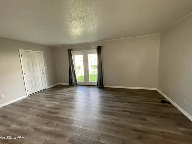 $1,500 | 2100 West Beach Drive, Unit M102, Panama City, FL 32401