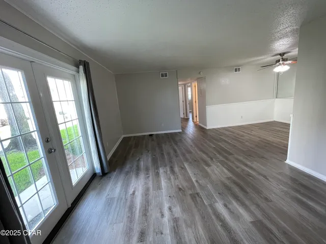 $1,500 | 2100 West Beach Drive, Unit M102, Panama City, FL 32401