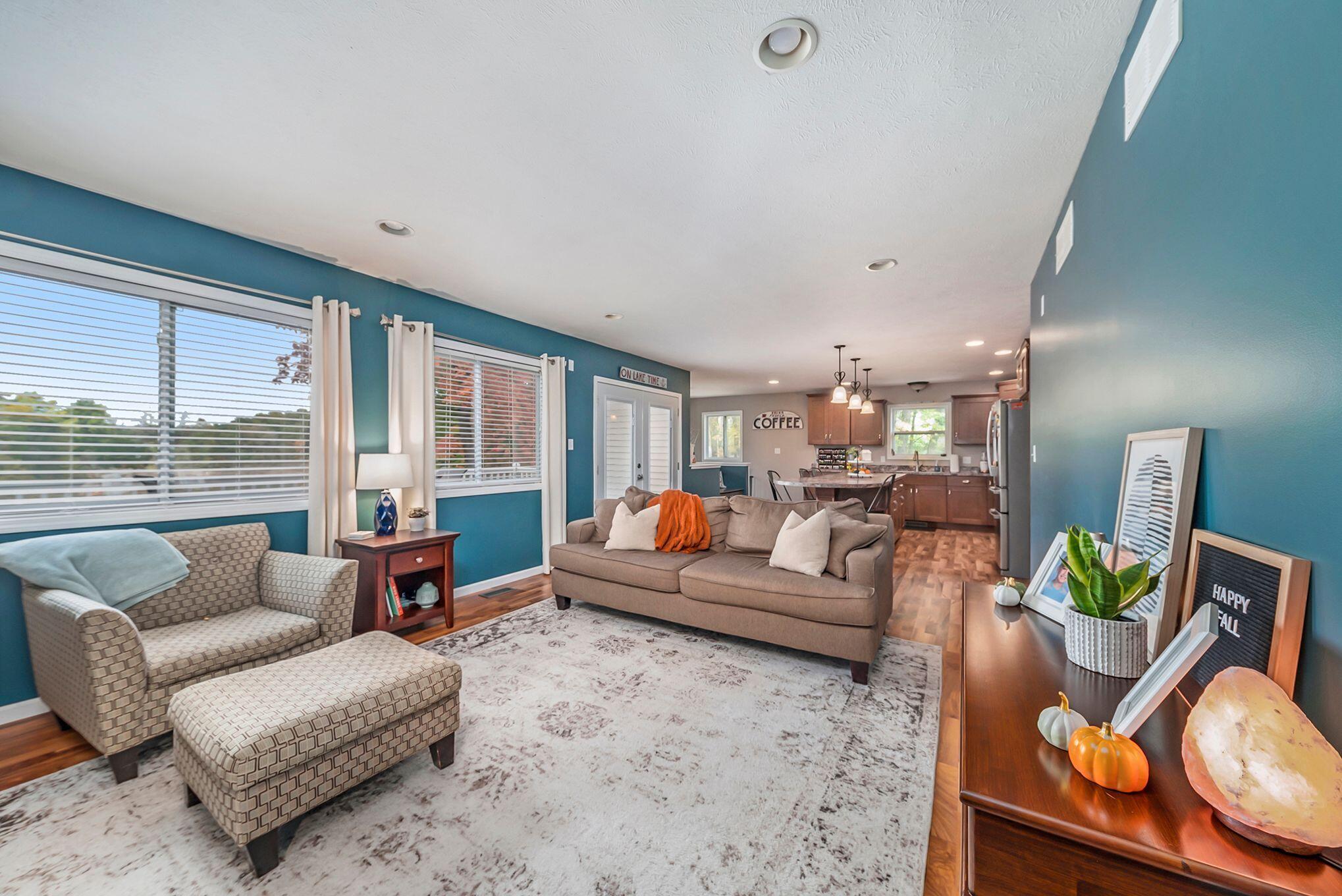 60071 Shafer Brothers Road Three Rivers, MI 49093 - Photo 8 of 44 4mNoMzUw