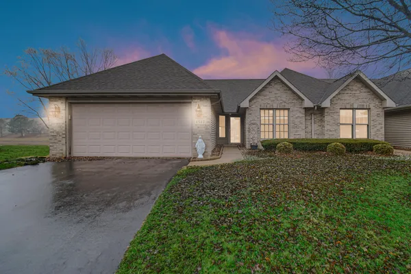 $317,000 | 1517 Rosewood Lane, Schererville, IN 46375