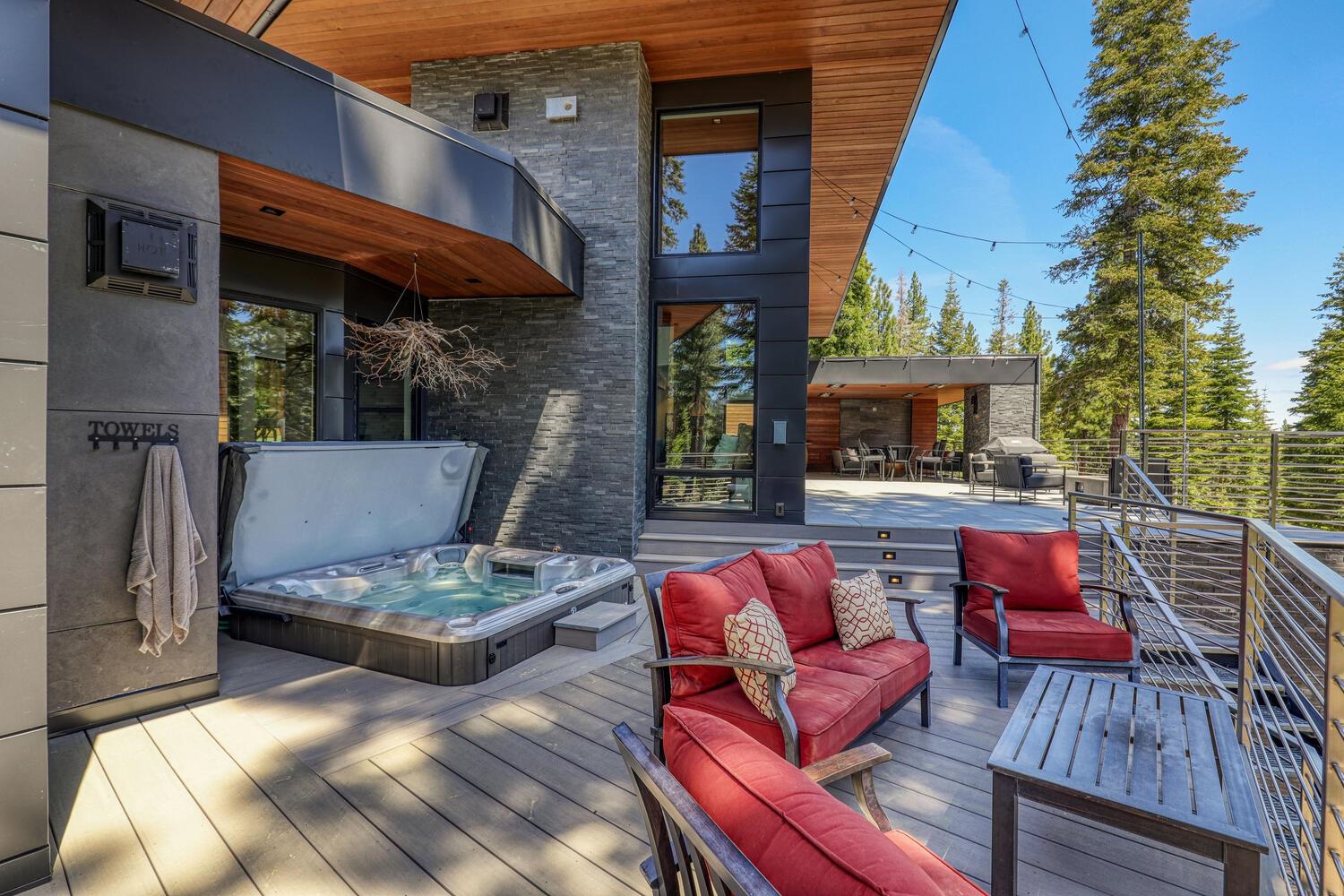 9324 Nine Bark Road Truckee, CA 96161 - Photo 4 of 21 Gallery Image 4