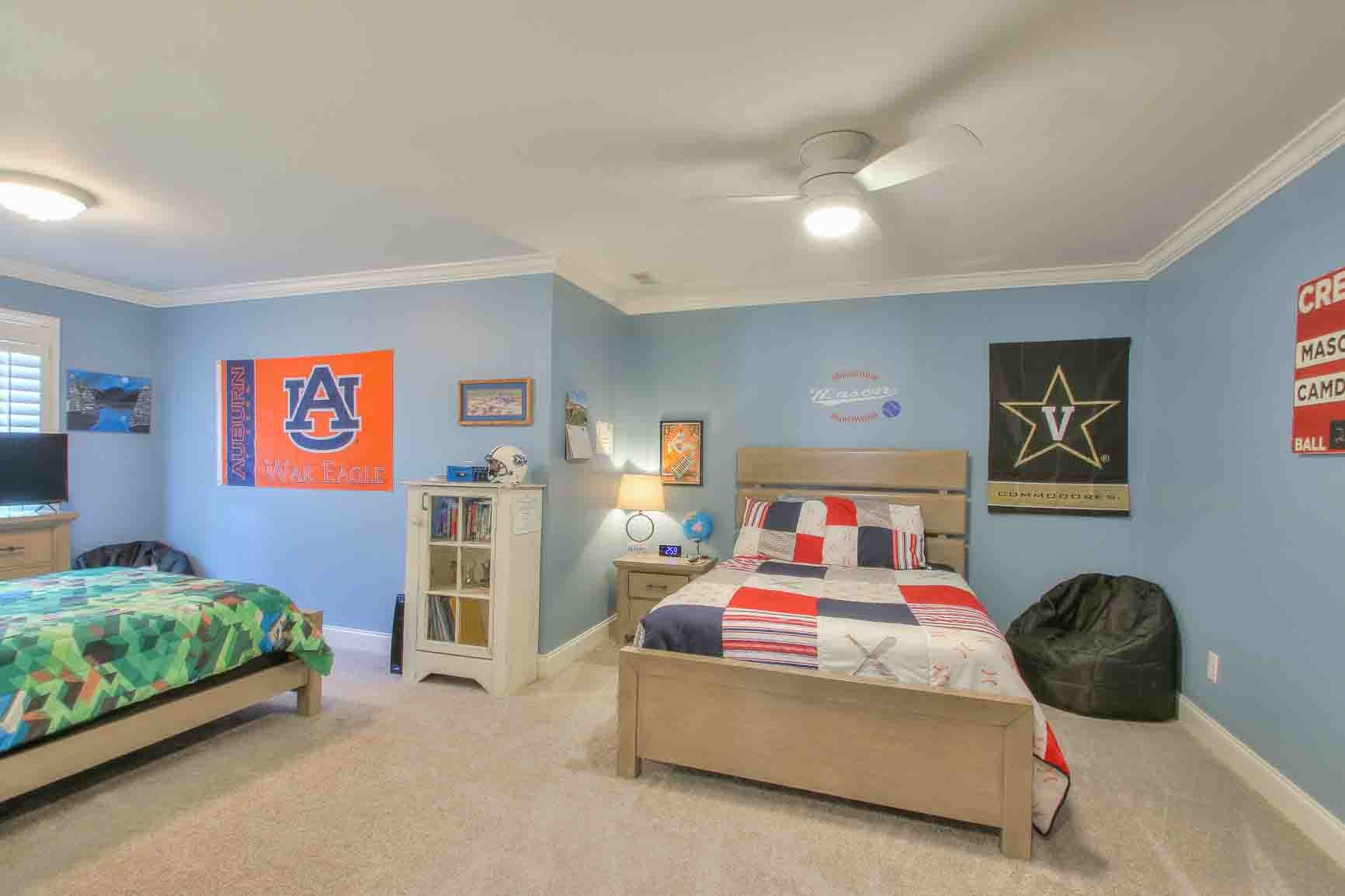 206 Polk Pl Drive Franklin, TN 37064 - Photo 30 of 47 a bedroom with a bed and wall painting