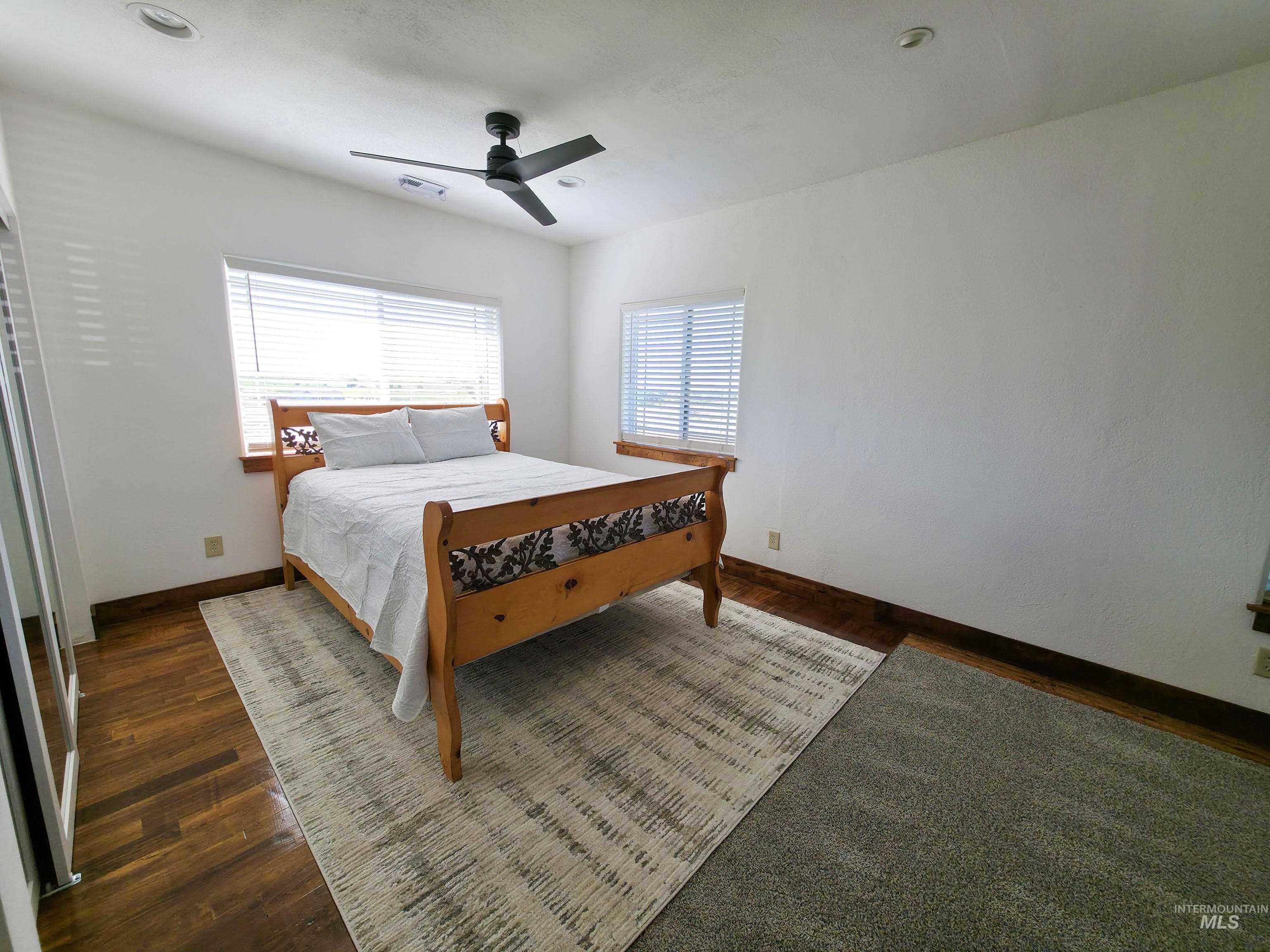 4010 Elmore Road Parma, ID 83660 - Photo 13 of 34