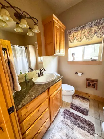 $1,500,000 | 4010 Elmore Road, Parma, ID 83660