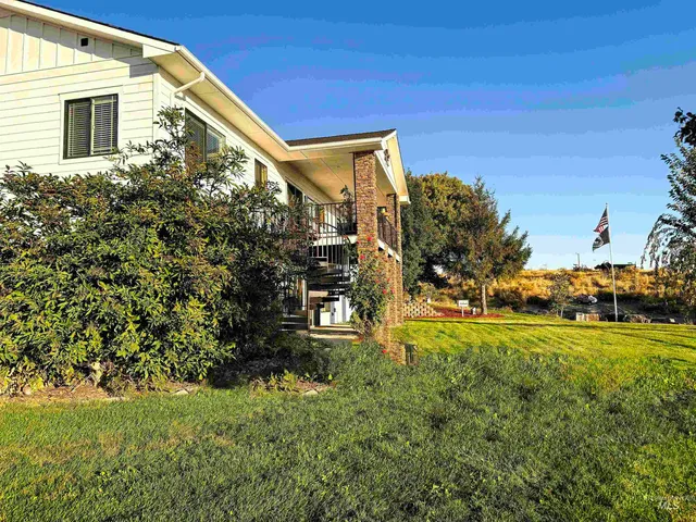 $1,500,000 | 4010 Elmore Road, Parma, ID 83660