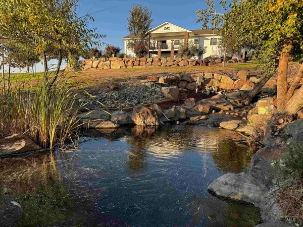 $1,500,000 | 4010 Elmore Road, Parma, ID 83660