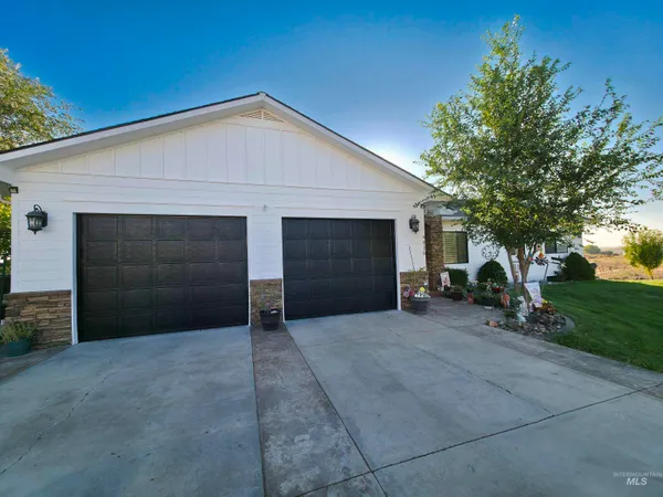 $1,500,000 | 4010 Elmore Road, Parma, ID 83660