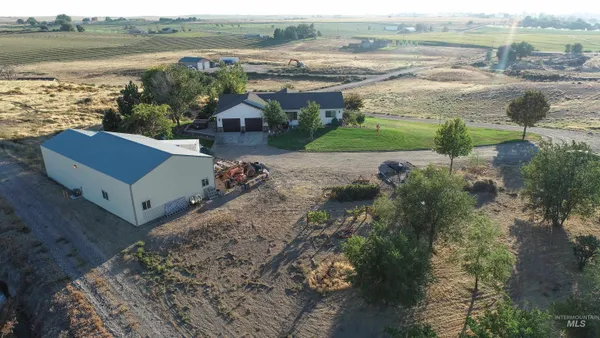 $1,500,000 | 4010 Elmore Road, Parma, ID 83660