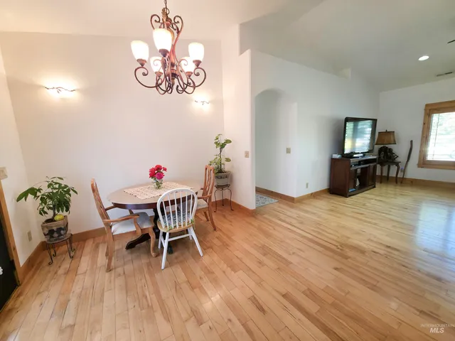 $1,500,000 | 4010 Elmore Road, Parma, ID 83660