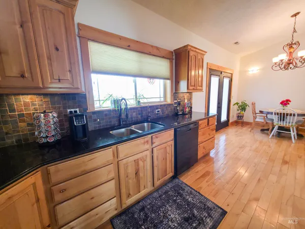 $1,500,000 | 4010 Elmore Road, Parma, ID 83660