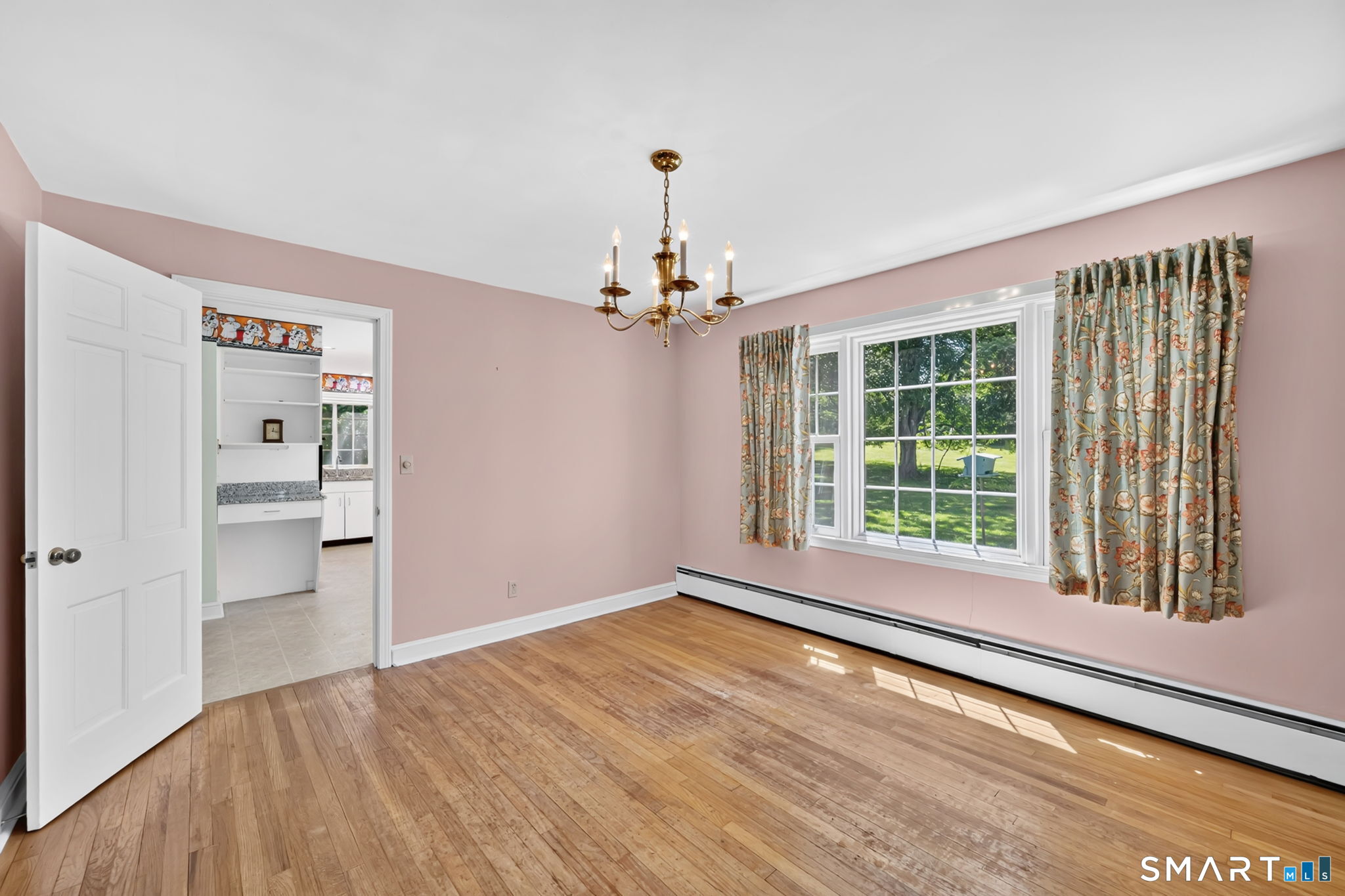 39 Boggs Hill Road Newtown, CT 06470 - Photo 9 of 33