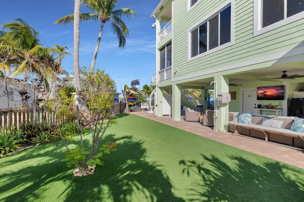a house view with a outdoor space