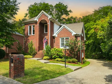 $749,000 | 100 Belle Glen Drive, Nashville, TN 37221