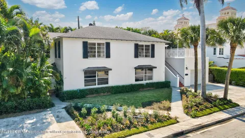 $5,750,000 | 240 Oleander Avenue, Palm Beach, FL 33480