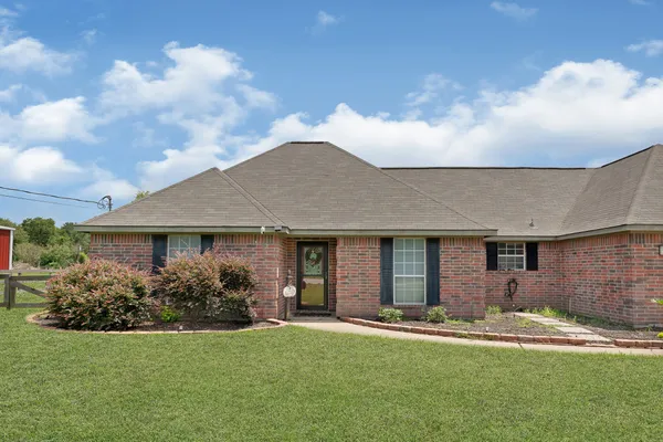 $514,900 | 21219 Horse Shoe Drive, Manvel, TX 77578