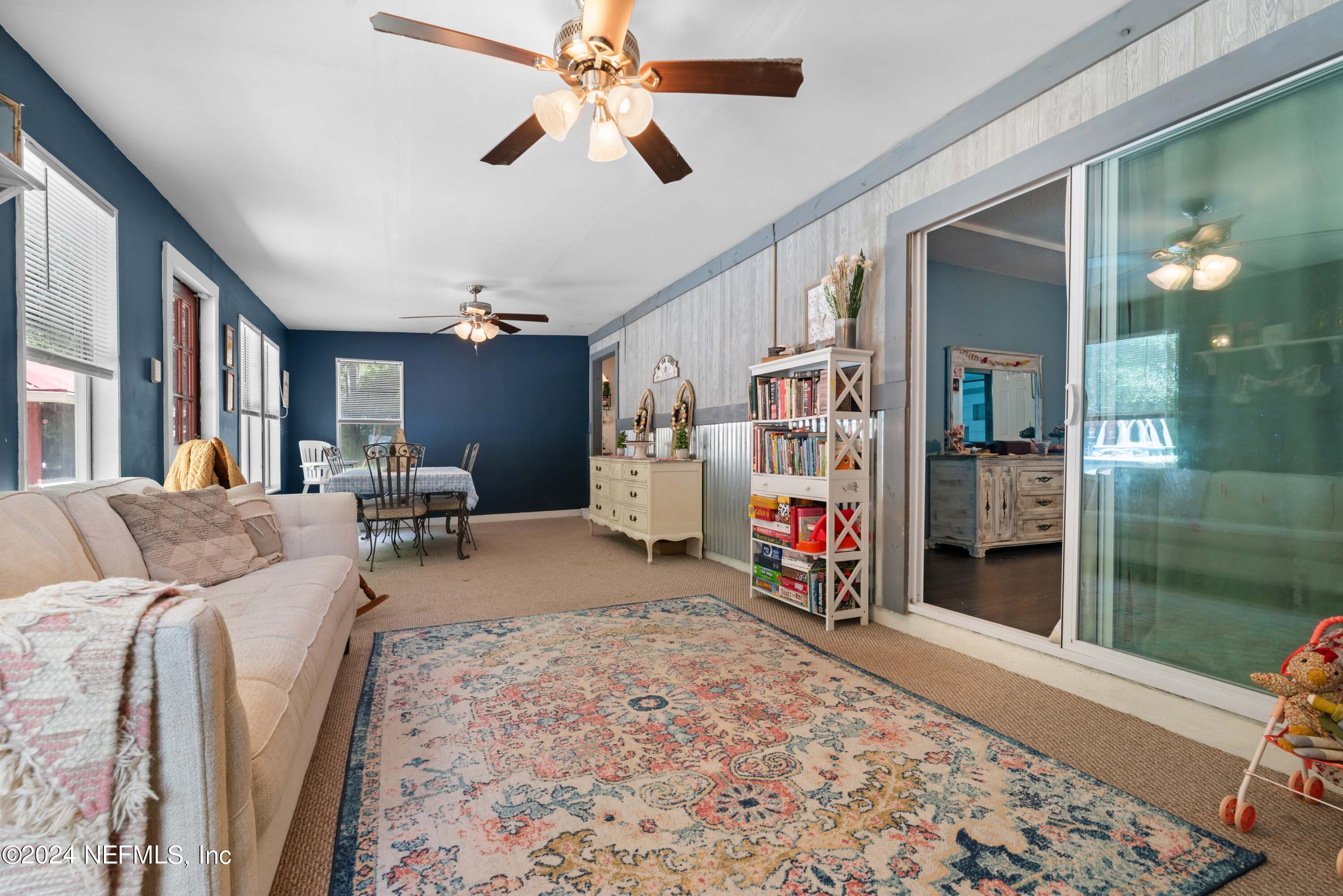 2592 Myrtle Loop Middleburg, FL 32068 - Photo 13 of 33 Family room